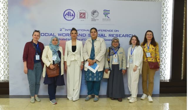 Dr Lubna Zaheer