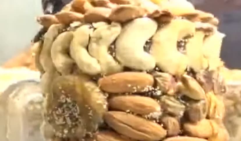 Dried fruits, nuts offer winter health benefits (Courtesy: Online)