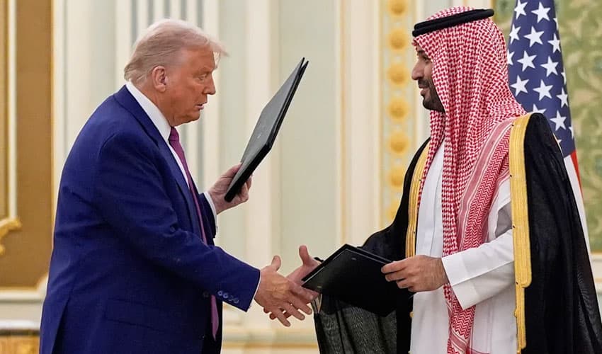 Trump hosts Saudi crown prince for pomp-filled, deal-making visit with Trump (Courtesy: File) Trump hosts Saudi crown prince for pomp-filled, deal-making visit with Trump (Courtesy: File)