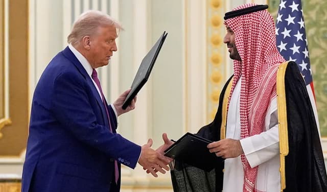 Trump hosts Saudi crown prince for pomp-filled, deal-making visit with Trump (Courtesy: File)
