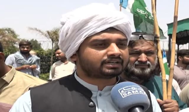 Farmers protest against Punjab government wheat procurment drive