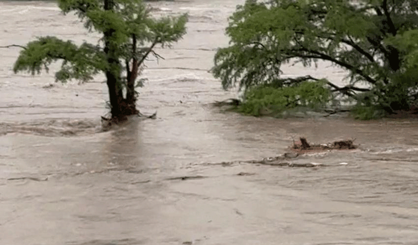 At least 24 dead in Texas flash flooding; two dozen young campers missing (Courtesy: Online)