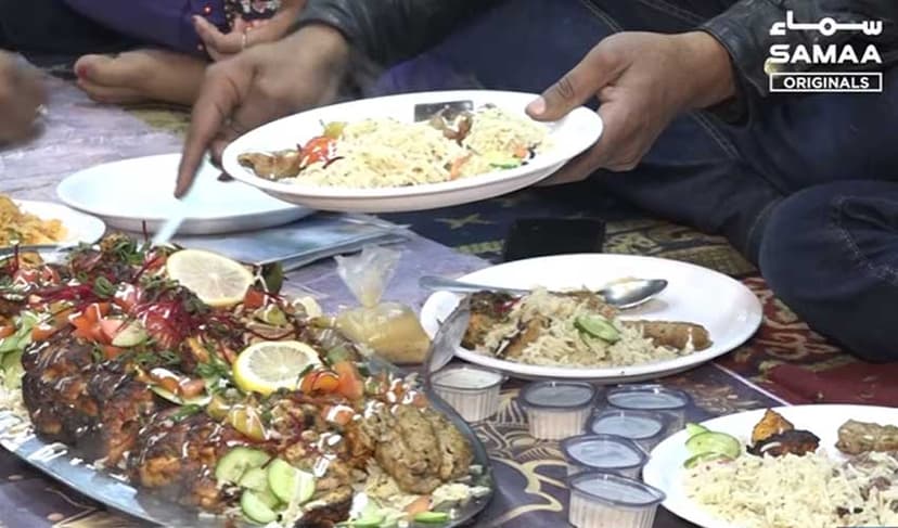 Karachites look to enjoy suhoor with loved ones – File