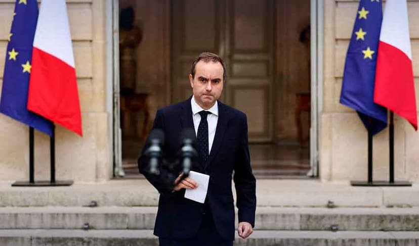 French PM resigns