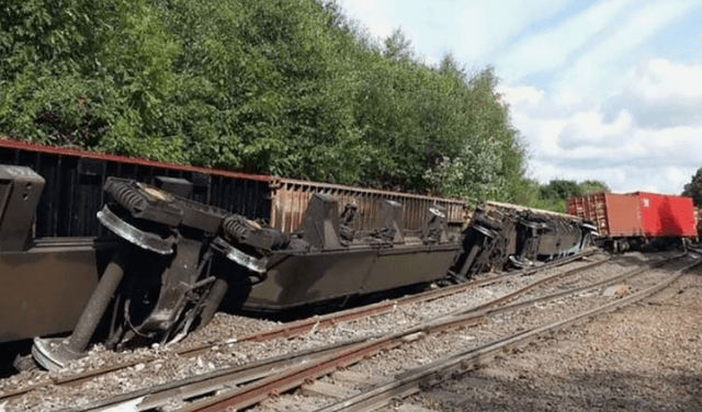 Karachi–Punjab rail services halted after Tando Adam freight derailment (Courtesy: File)