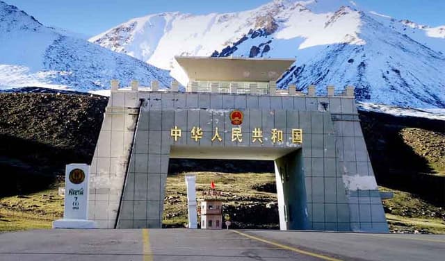 Khunjerab Pass closed