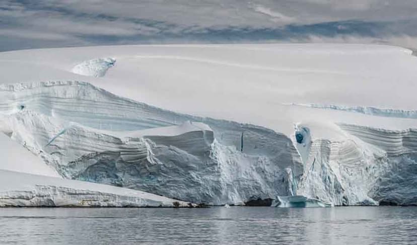 Rapid loss of Antarctic ice may be climate tipping point, scientists say (Courtesy: File)