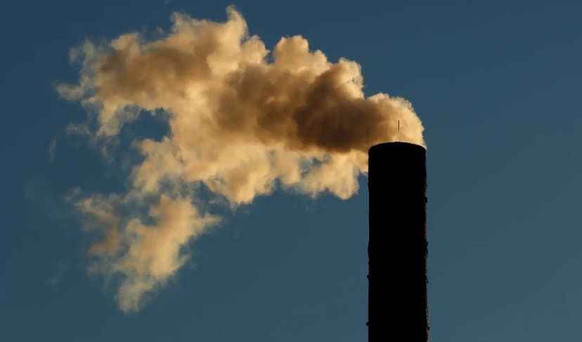 Unaware of air pollution, the suffocating child suffers from malnutrition – File