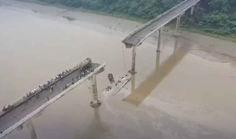 Indian Gujarat bridge collapse