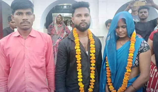 Indian woman returns to husband