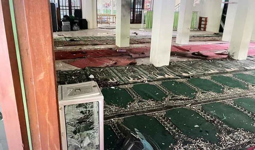 Indonesia mosque blast