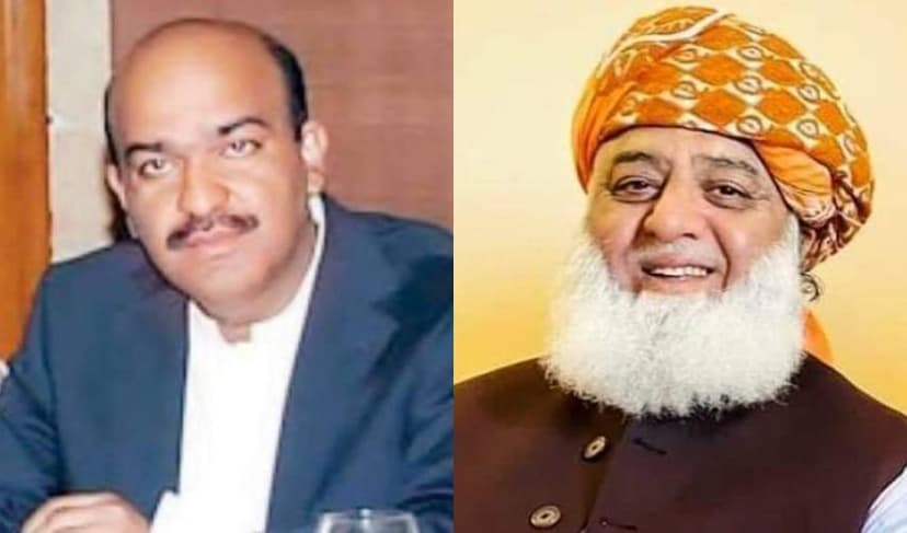 From left to right: Nadeem Afzal Chan and Maulana Fazlur Rehman – Files