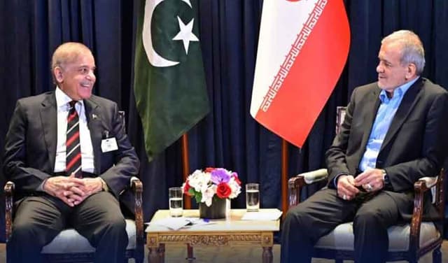 PM expresses hope for early peace agreement in call with Iranian president (Courtesy: File)