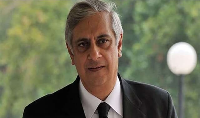 Ex-AGP Irfan Qadir appointed a legal consultant to president – File