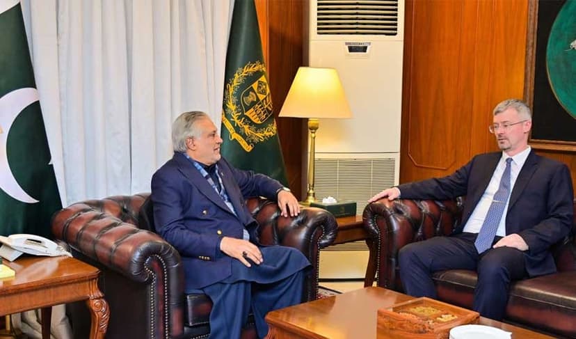 Pakistan, Russia review bilateral relations (Courtesy: File)