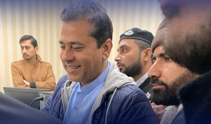 Journalist Imran Riaz Khan