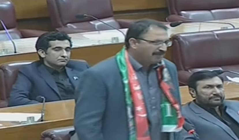 Youth stands with PTI founder: SIC leader – File