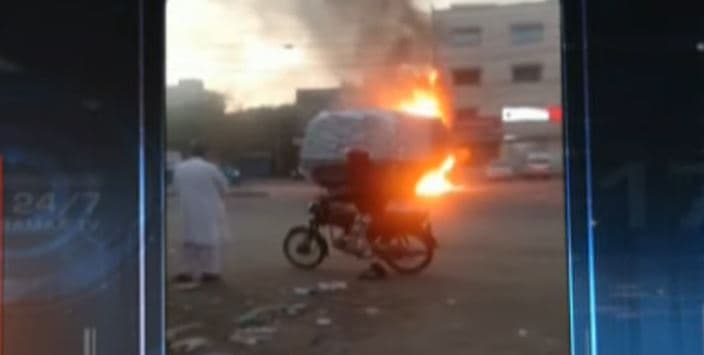 Karachi dumpers set on fire