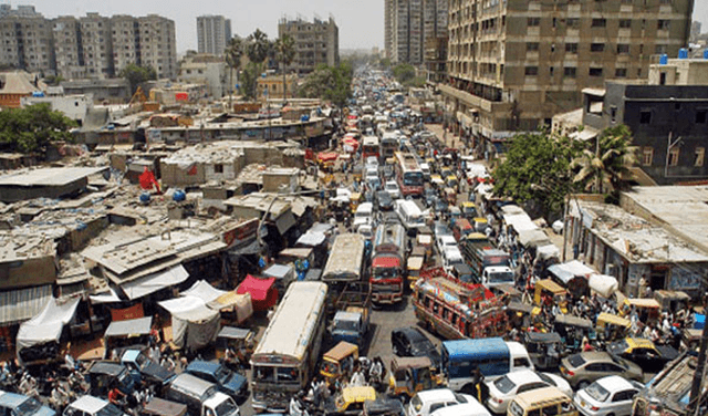 Traffic situation returns to normal at key locations in Karachi (Courtesy: File)