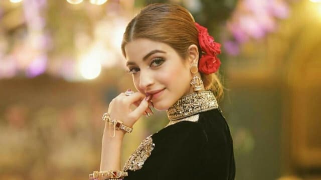 Kinza Hashmi’s transformation from ordinary to extraordinary