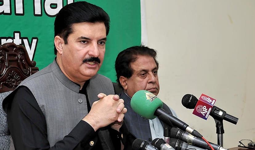 KP governor assails provincial govt for staging back-to-back protests(Courtesy: File)