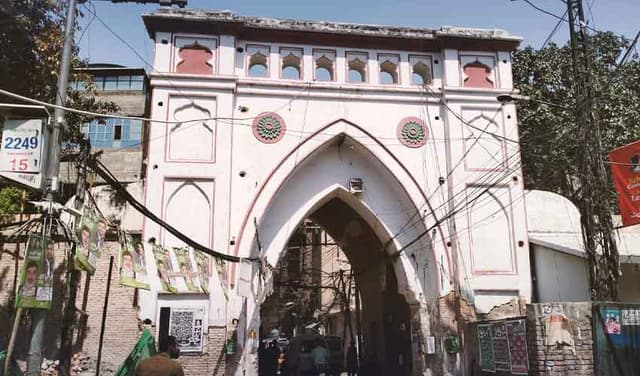 Sheranwala Gate