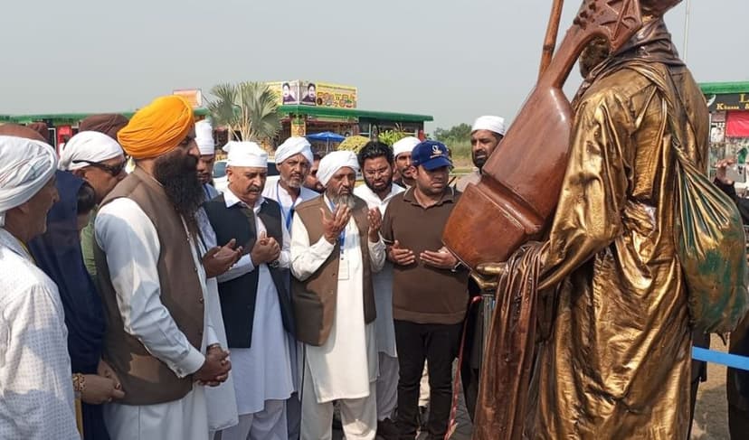 Life size statue of Bhai Mardana