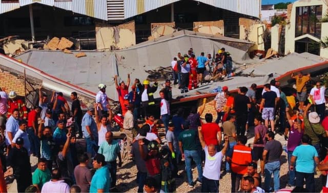 Mexico church collapse