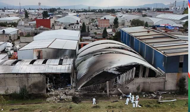 Seven dead as aircraft crashes during emergency landing in Mexico (Courtesy: Online)
