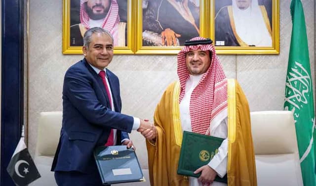 Mohsin Naqvi and his Saudi counterpart