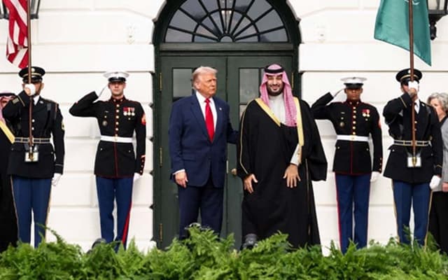 Trump hosts Saudi crown prince for pomp-filled, deal-making visit with Trump (Courtesy: File)