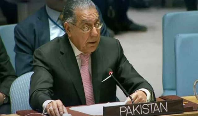 munir-akram