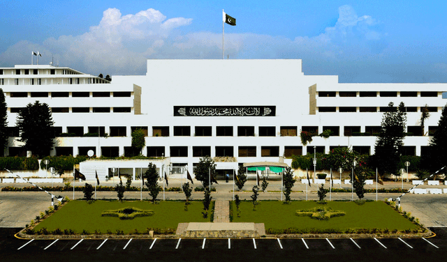Massive salary hike announced for NA speaker, Senate chairman (Courtesy: Online)