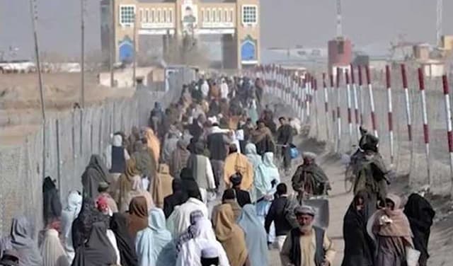 Nadra cracks down on Afghan holders of fake Pakistani ID cards (Courtesy: File)