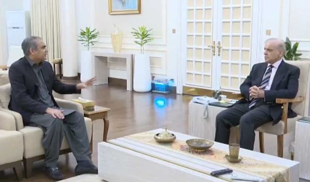Naqvi briefs PM Shehbaz on Balochistan security and pilgrims’ policy (Courtesy: PTV)