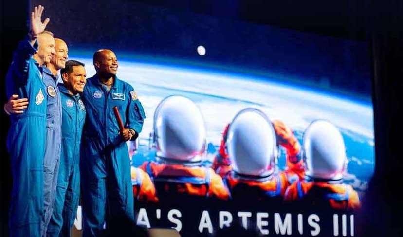 NASA names Artemis III astronaut crew