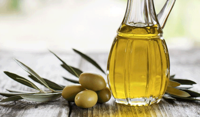 'Phytochemicals present in olive oil may help reduce development of cancerous tumours' (Courtesy: Online)