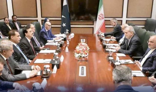 Pakistan and Iran meeting