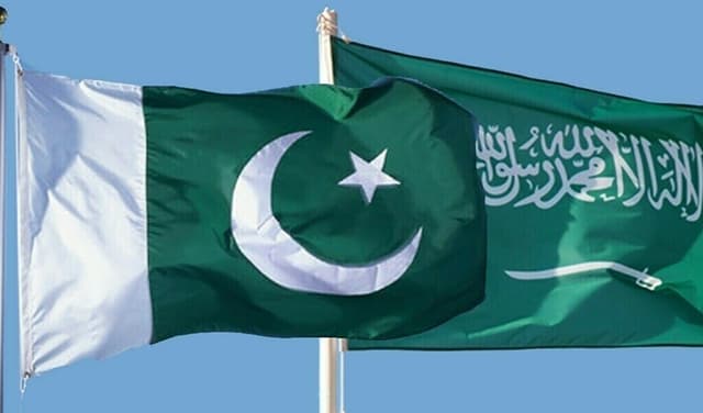 Pakistan, Saudi Arabia resolve to boost trade, investment links (Courtesy: File)