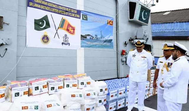 Pakistan Navy ship assists Sri Lanka after Cyclone Ditwah (Courtesy: File)