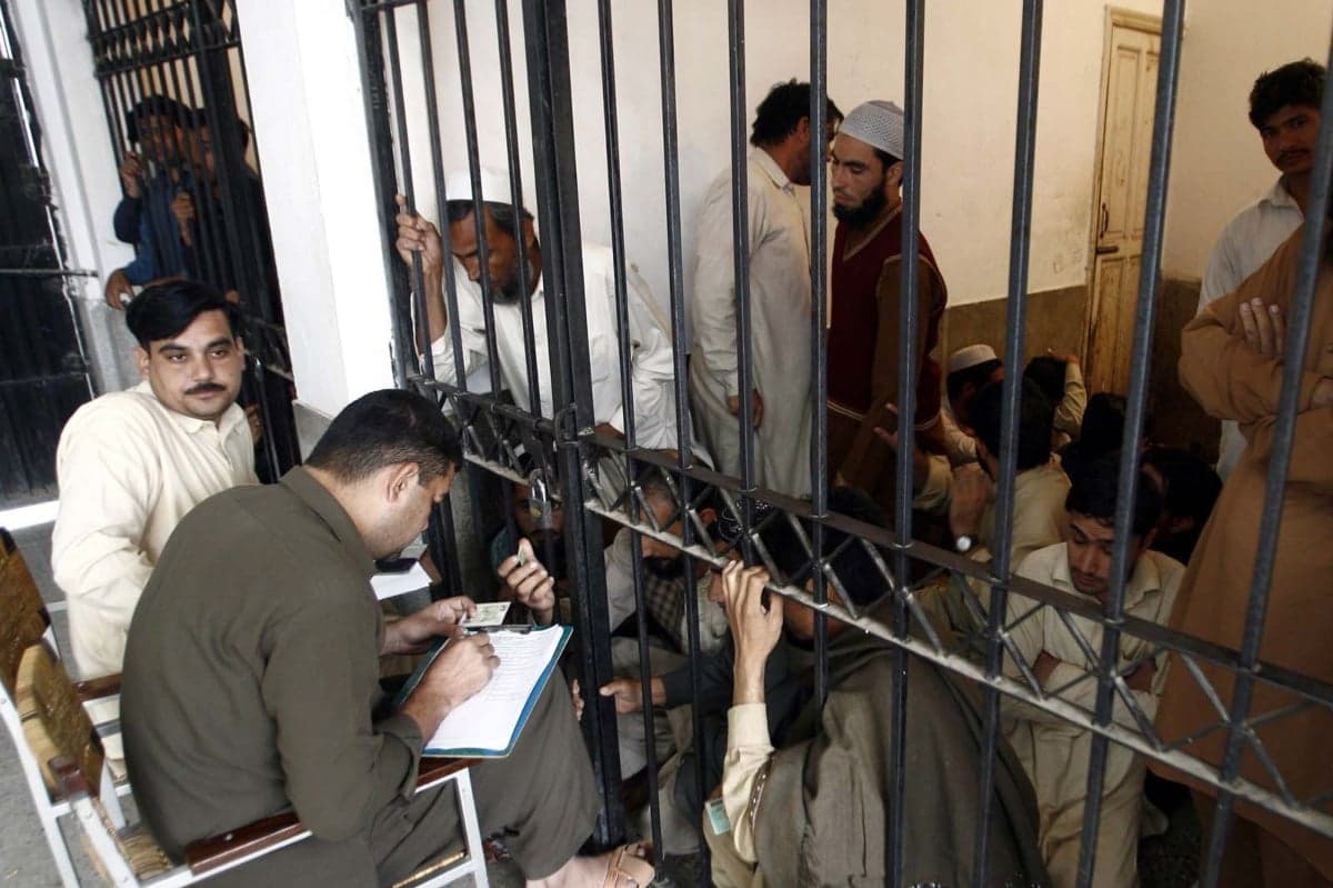 Pakistan prision