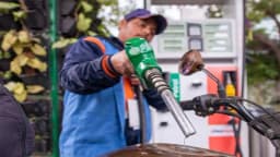 Petrol drops by Rs0.75, diesel rises by Rs2.24 (Courtesy: File)