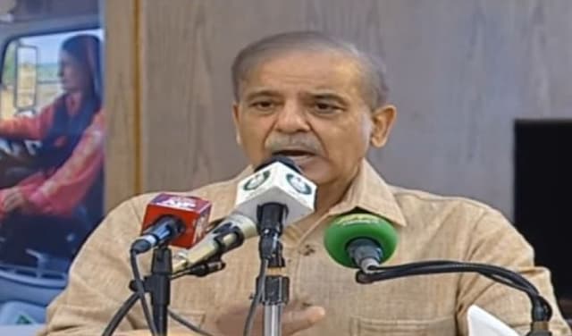 PM Shehbaz vows to increase salaries in budget amid economic crunch – screengrab