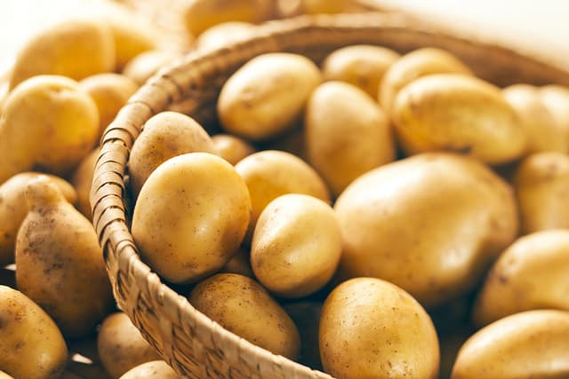 Potatos