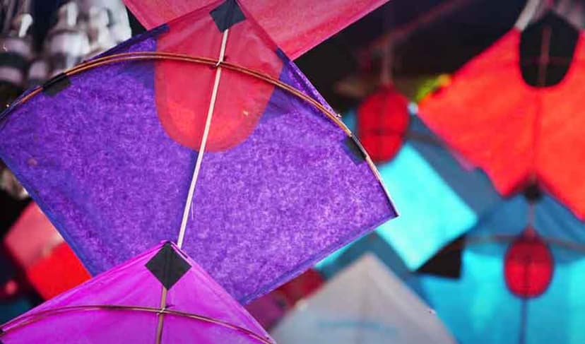 Kite, string purchases begin in Lahore (Courtesy: File)