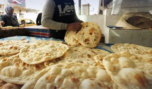 Rising roti prices deepen hardship for Lahore citizens (Courtesy: File)