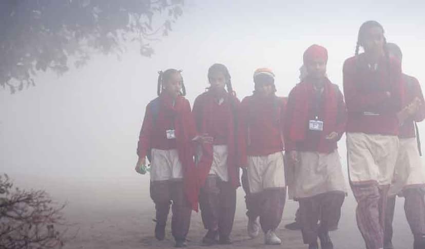 Smog dilemma: School timings changed across Punjab (Courtesy: File)