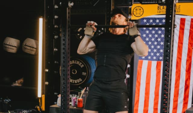 American man reclaims Guinness World Record for most pull-ups in 24 hours (Courtesy: Online)