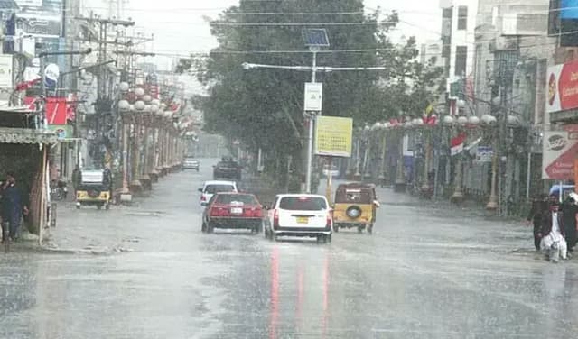 rain-snowfall-pakistan