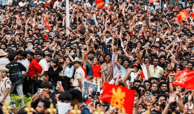 At least 11 die in crowd chaos outside Indian cricket stadium (Courtesy: Online)